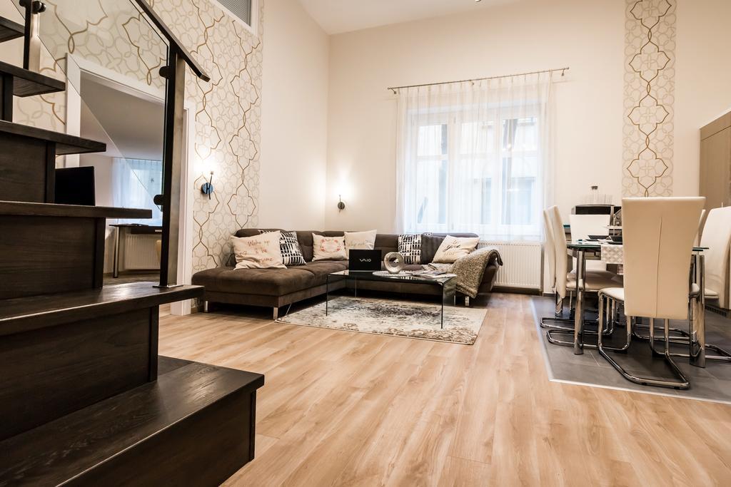 Dr. House Apartment Budapest Exterior photo